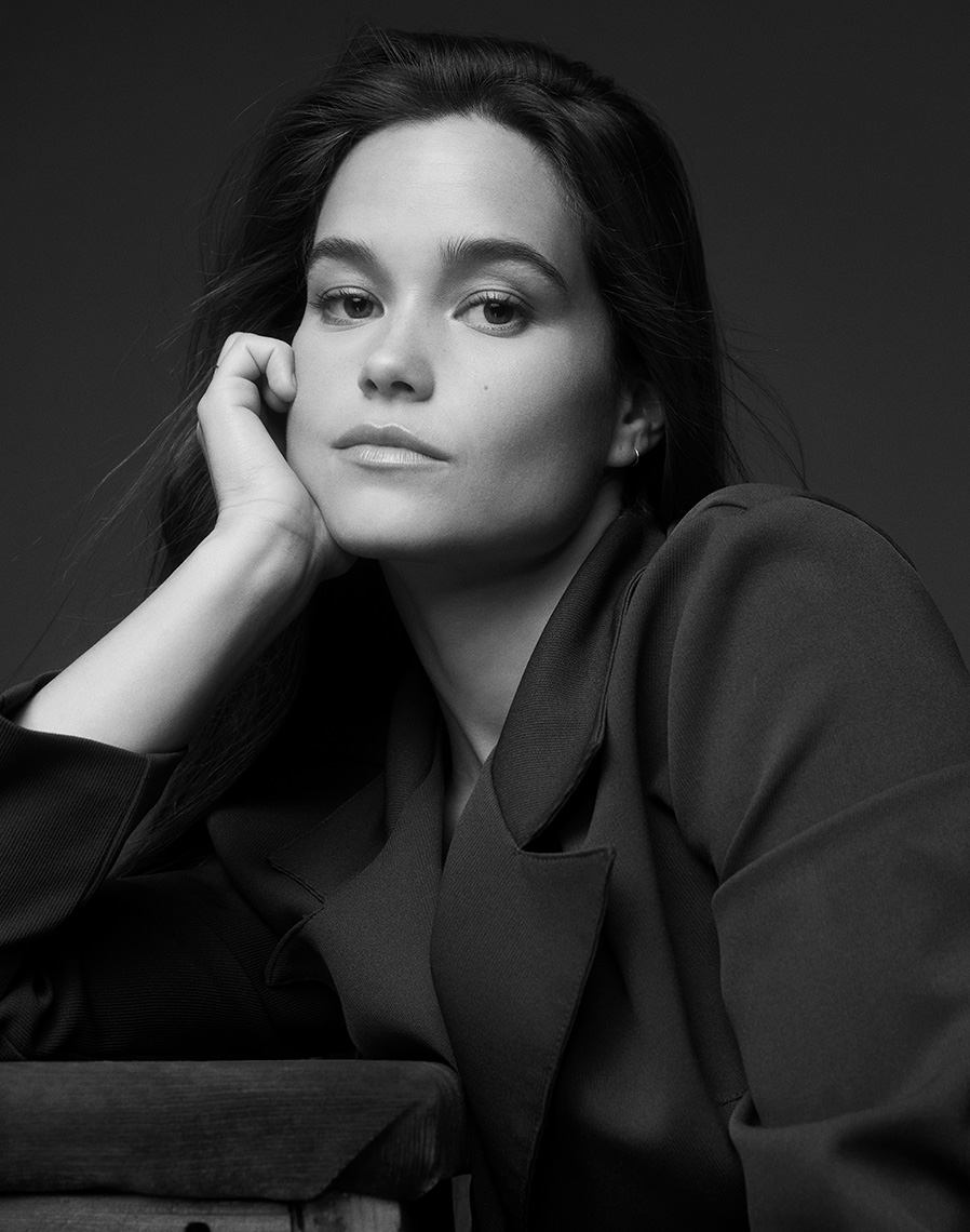 Hale_StudioGray_07_SarahCatherineHook_0502_bw