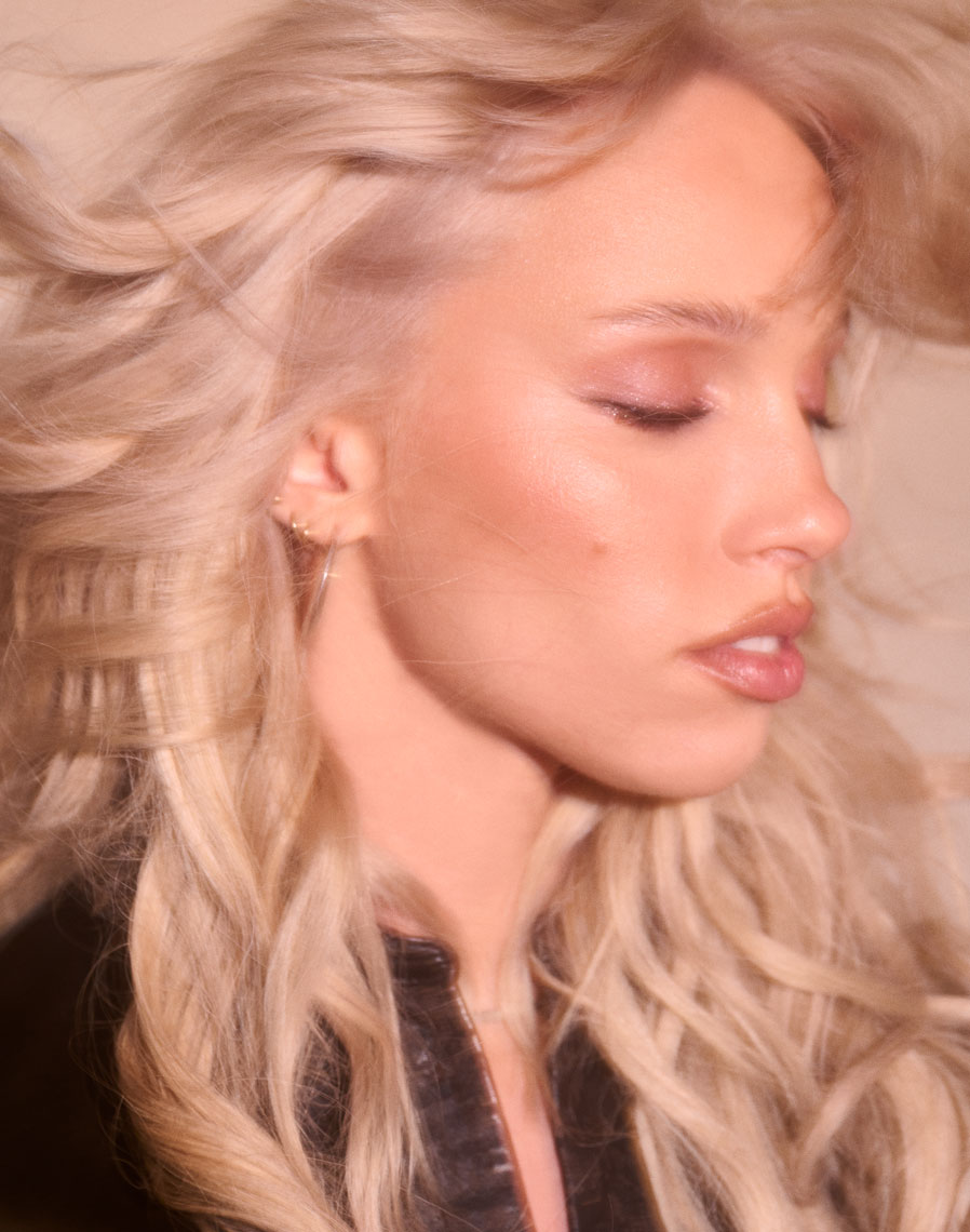 Hale_StudioSession3_03_SydSchmire_0838